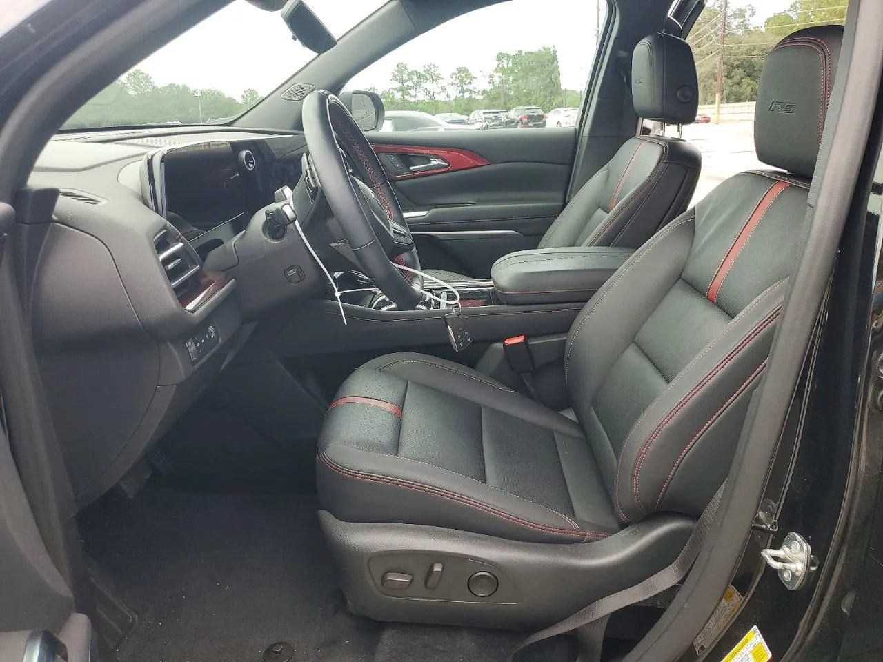 Used 2024 Chevrolet Traverse RS AWD/4WD image 7