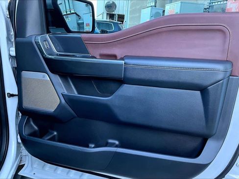 Used 2022 Ford F150 Lariat image 22