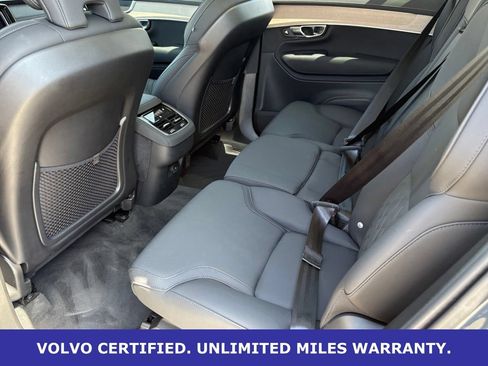 Certified 2025 Volvo XC90 B6 Plus AWD/4WD image 32