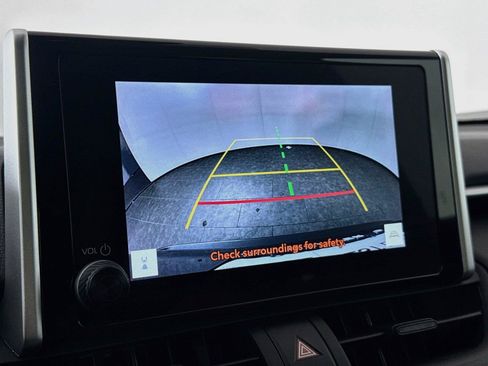 Certified 2025 Toyota RAV4 XLE FWD image 23