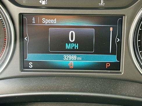 Used 2019 Buick Enclave Premium w/ Experience Buick Package image 19