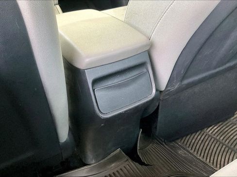 Used 2018 Hyundai Elantra SEL image 26