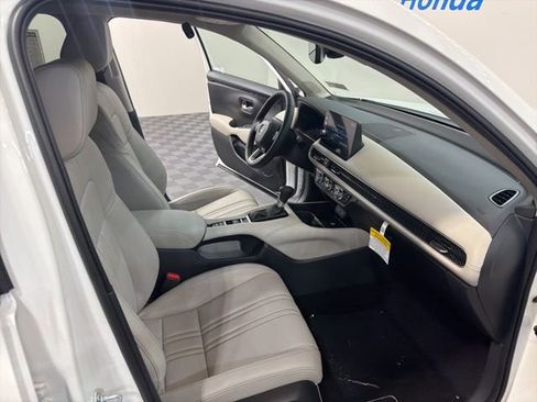 New 2026 Honda HR-V EX-L image 32