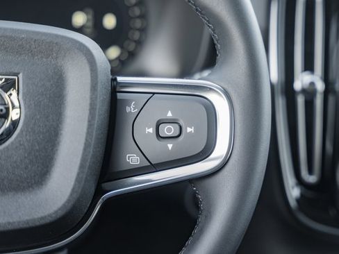 New 2026 Volvo XC40 B5 Plus w/ Protection Package Premier image 30