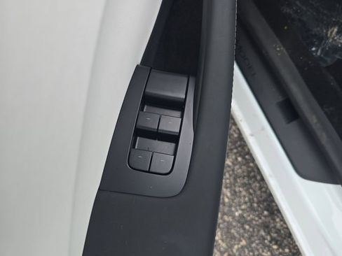 Used 2025 Tesla Model 3 RWD image 14