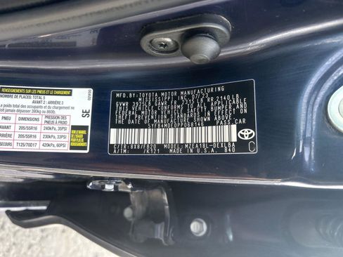 Used 2023 Toyota Corolla LE image 30