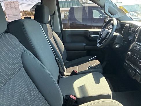 Used 2021 Chevrolet Silverado 1500 Custom w/ Safety Confidence Package image 9