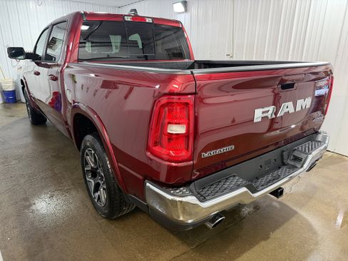 Used 2026 RAM 1500 Laramie AWD/4WD image 5