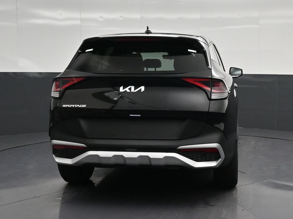Used 2024 Kia Sportage EX FWD image 2