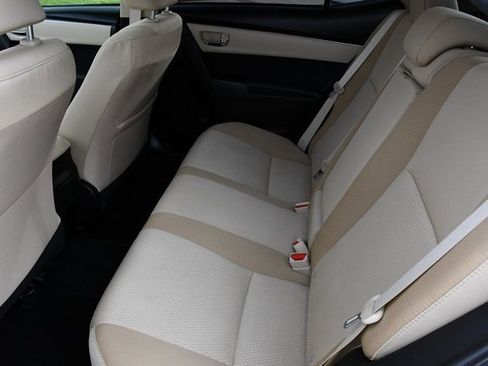 Used 2017 Toyota Corolla LE w/ LE Premium Package w/Moonroof image 10