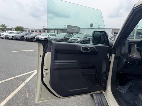 Used 2025 Ford Bronco Outer Banks AWD/4WD image 14