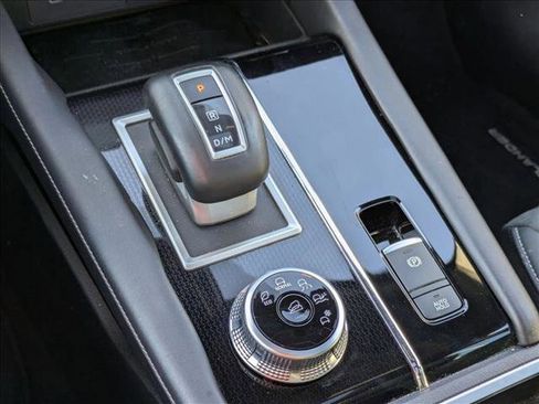 Used 2022 Mitsubishi Outlander SEL Black Edition image 8