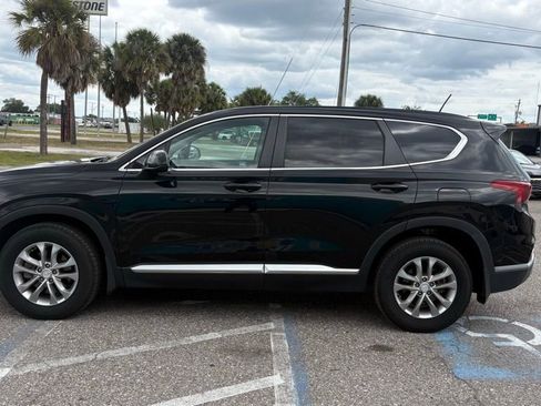 Used 2020 Hyundai Santa Fe SE image 6