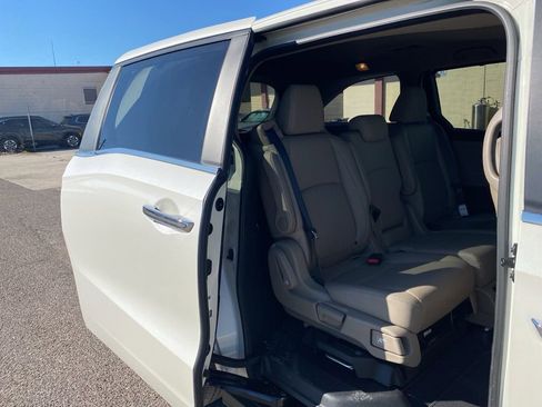 Used 2019 Honda Odyssey EX-L image 16