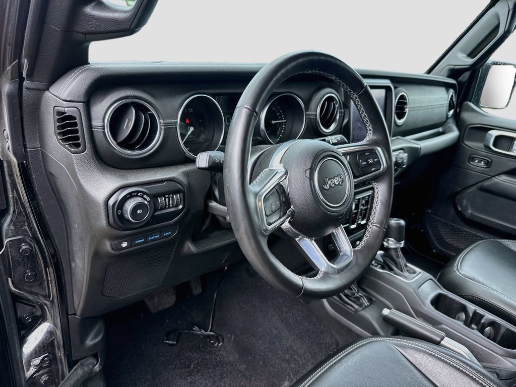 Certified 2022 Jeep Wrangler Unlimited Sahara w/ Cold Weather Group AWD/4WD image 10