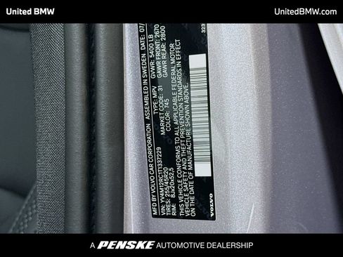 Used 2026 Volvo XC60 B5 Plus w/ Protection Package Premier AWD/4WD image 12