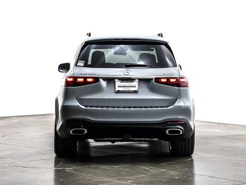 New 2026 Mercedes-Benz GLS 450 4MATIC image 3