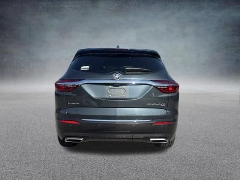 Used 2018 Buick Enclave Avenir w/ Avenir Technology Package AWD/4WD image 4