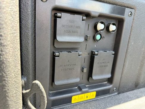 Used 2025 Ford F150 Lightning Lariat AWD/4WD image 12