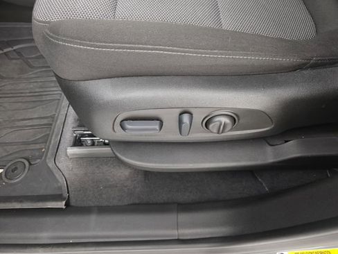 Certified 2024 Chevrolet Traverse LT w/ LPO, Floor Liner Package AWD/4WD image 18