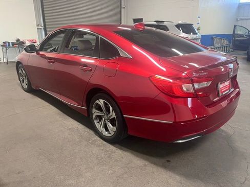 Used 2018 Honda Accord EX image 5
