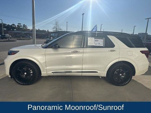 Certified 2020 Ford Explorer ST w/ Premium Technology Package image 4