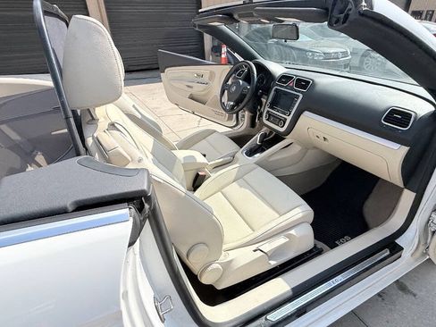 Used 2012 Volkswagen Eos Komfort FWD image 49