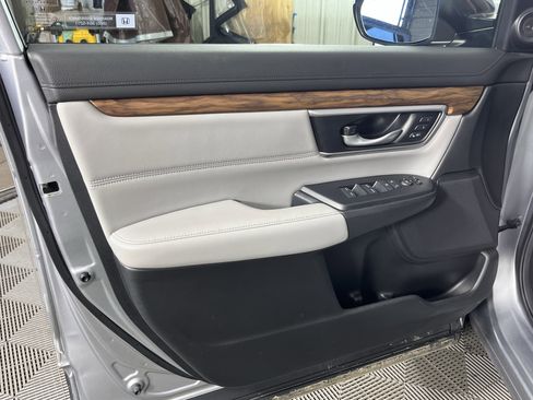 Used 2022 Honda CR-V Touring image 17