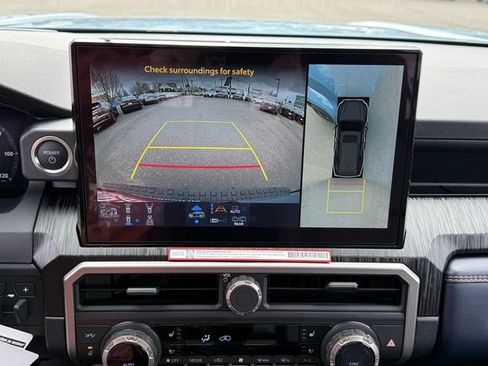 Used 2026 Toyota 4Runner Platinum AWD/4WD image 31