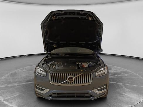 Used 2023 Volvo XC90 T8 Plus AWD/4WD image 5