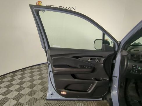 Used 2022 Honda Pilot Black Edition image 17