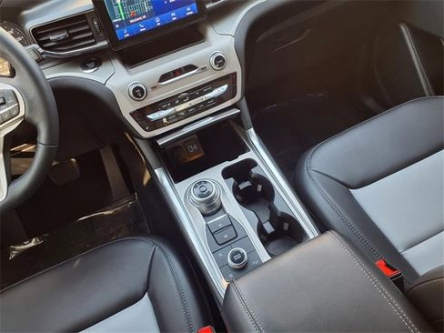 Certified 2023 Ford Explorer XLT w/ Equipment Group 202A image 14