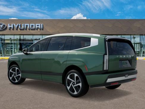 New 2026 Hyundai Ioniq 9 Calligraphy image 5