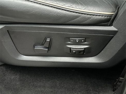 Used 2016 RAM 1500 Limited image 34