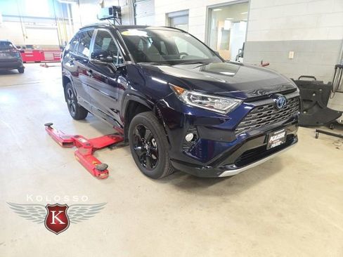 Used 2020 Toyota RAV4 XSE w/ XSE Grade Weather Package AWD/4WD image 1