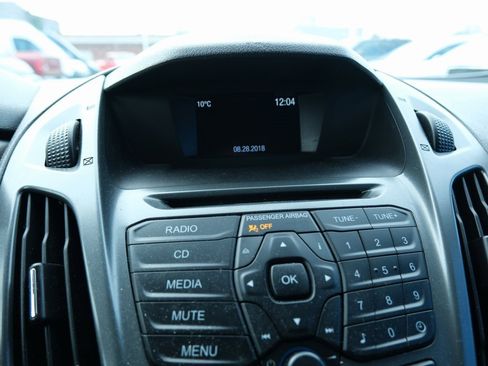 Used 2018 Ford Transit Connect XL image 10