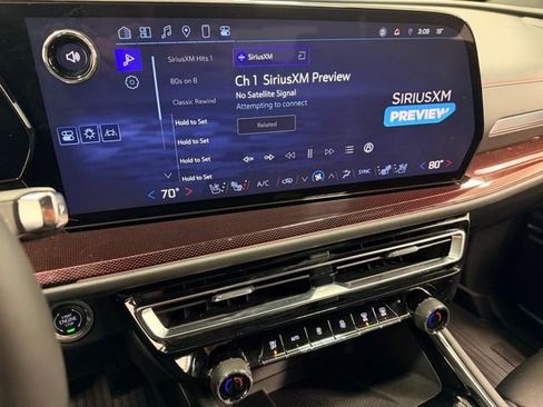 Certified 2024 Chevrolet Traverse RS image 14