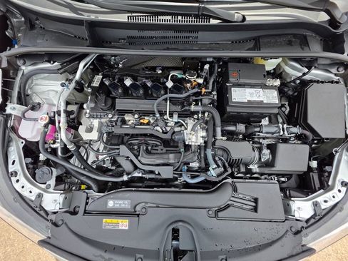 Used 2025 Toyota Corolla SE image 33
