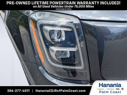 Used 2021 Kia Telluride SX w/ Towing Package FWD image 9