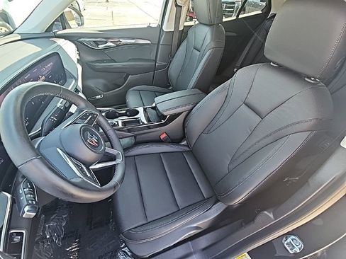 Certified 2025 Buick Envision Preferred AWD/4WD image 16