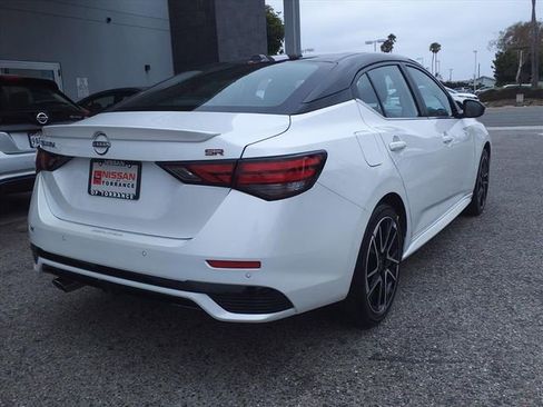 New 2025 Nissan Sentra SR w/ SR Premium Package image 8