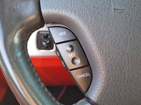 Used 2002 Ford Thunderbird RWD image 18