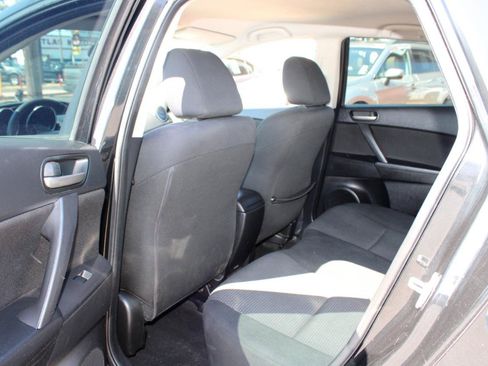 Used 2013 MAZDA MAZDA3 i Touring FWD image 10