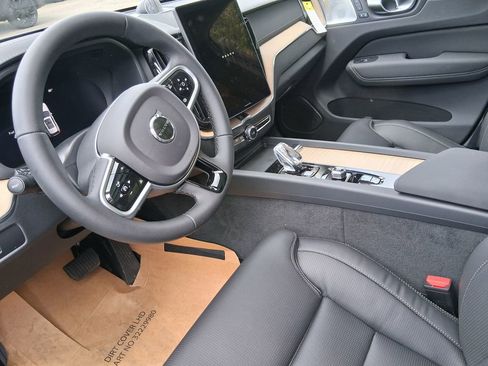 New 2026 Volvo XC60 B5 Ultra w/ Protection Package Premier AWD/4WD image 10