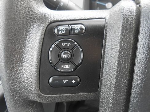 Used 2016 Ford F250 XL w/ Power Equipment Group AWD/4WD image 16