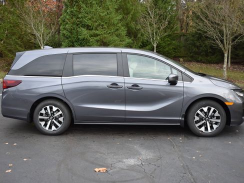 New 2026 Honda Odyssey Elite image 8