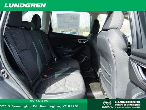 Used 2023 Subaru Forester Premium AWD/4WD image 32
