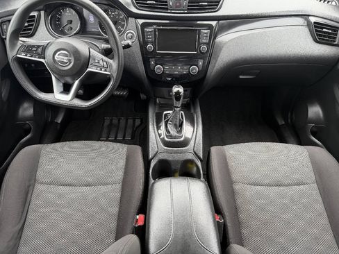 Used 2020 Nissan Rogue Sport SV FWD image 17