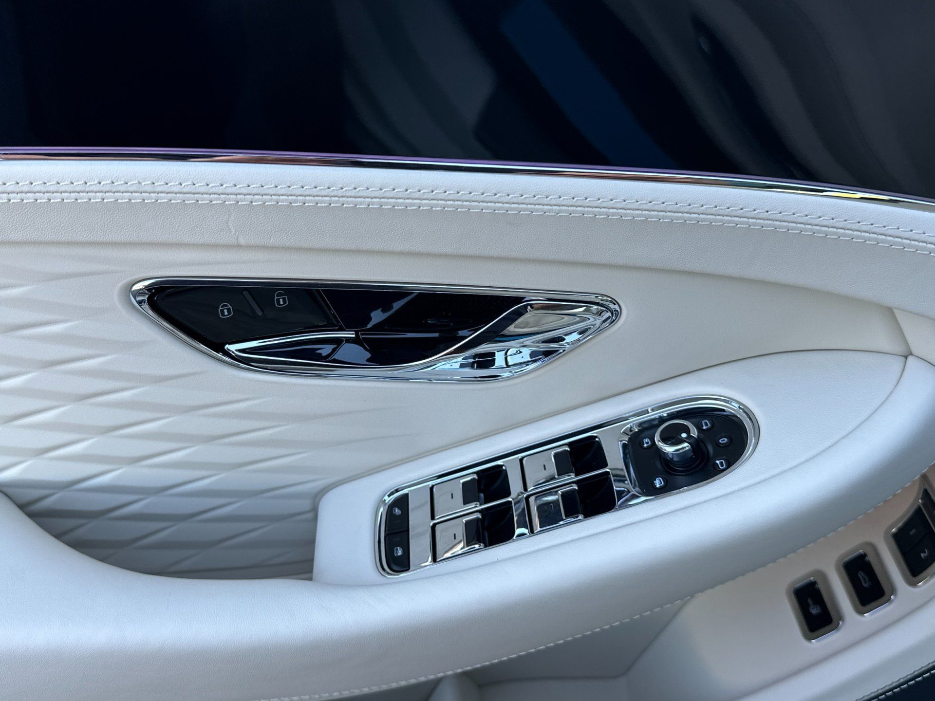 New 2026 Bentley Continental GT Azure AWD/4WD image 14