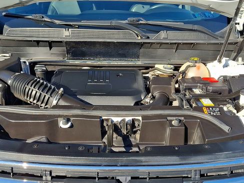 Used 2021 GMC Acadia SLT image 29